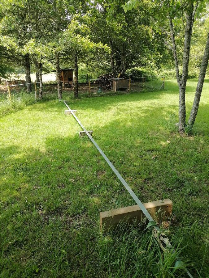 Roulotte La Vert-Dine Saint-Pardoux-lʼOrtigier Zewnętrze zdjęcie