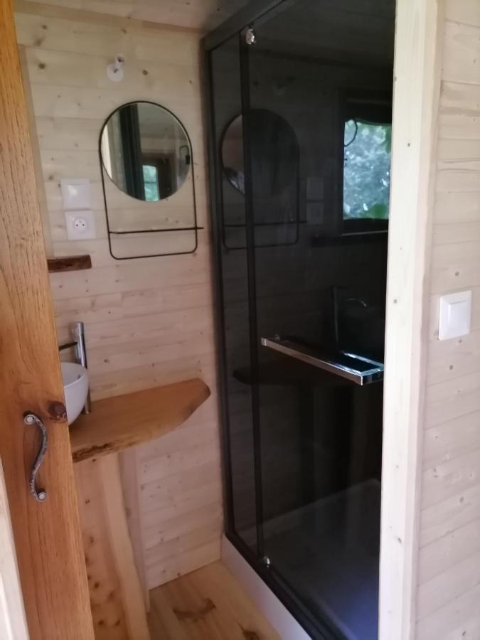 Roulotte La Vert-Dine Saint-Pardoux-lʼOrtigier Zewnętrze zdjęcie